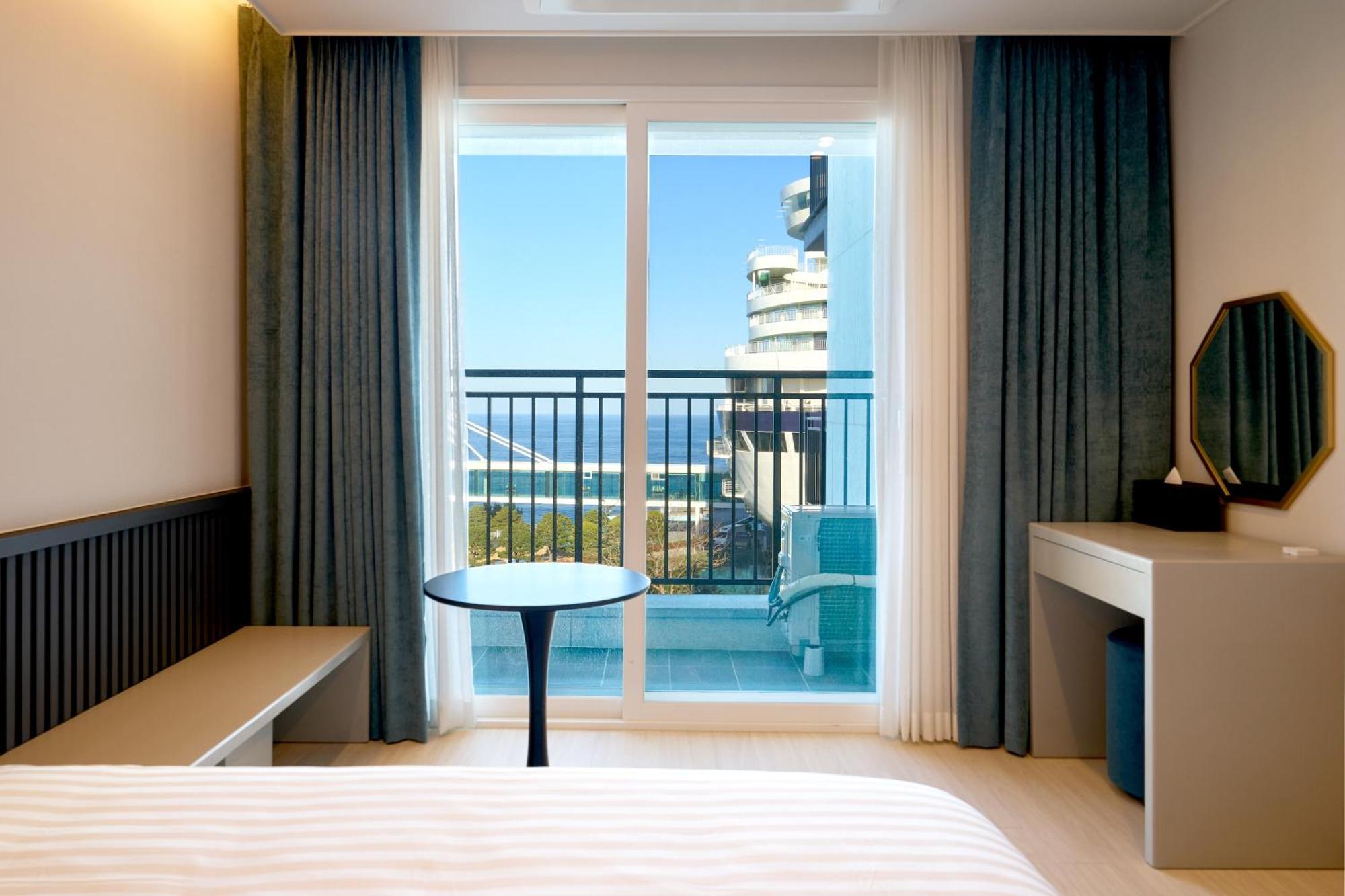 Sollavue Hotel & Resort Гангнеунг Екстериор снимка