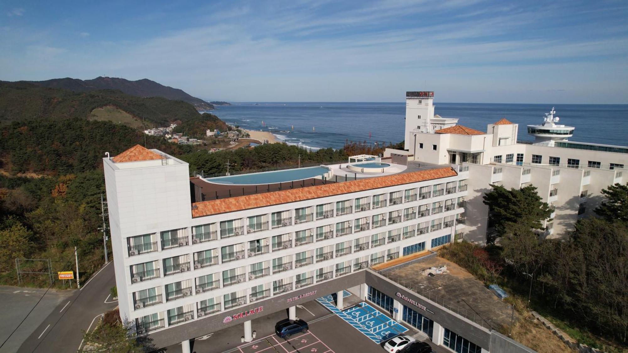 Sollavue Hotel & Resort Гангнеунг Екстериор снимка