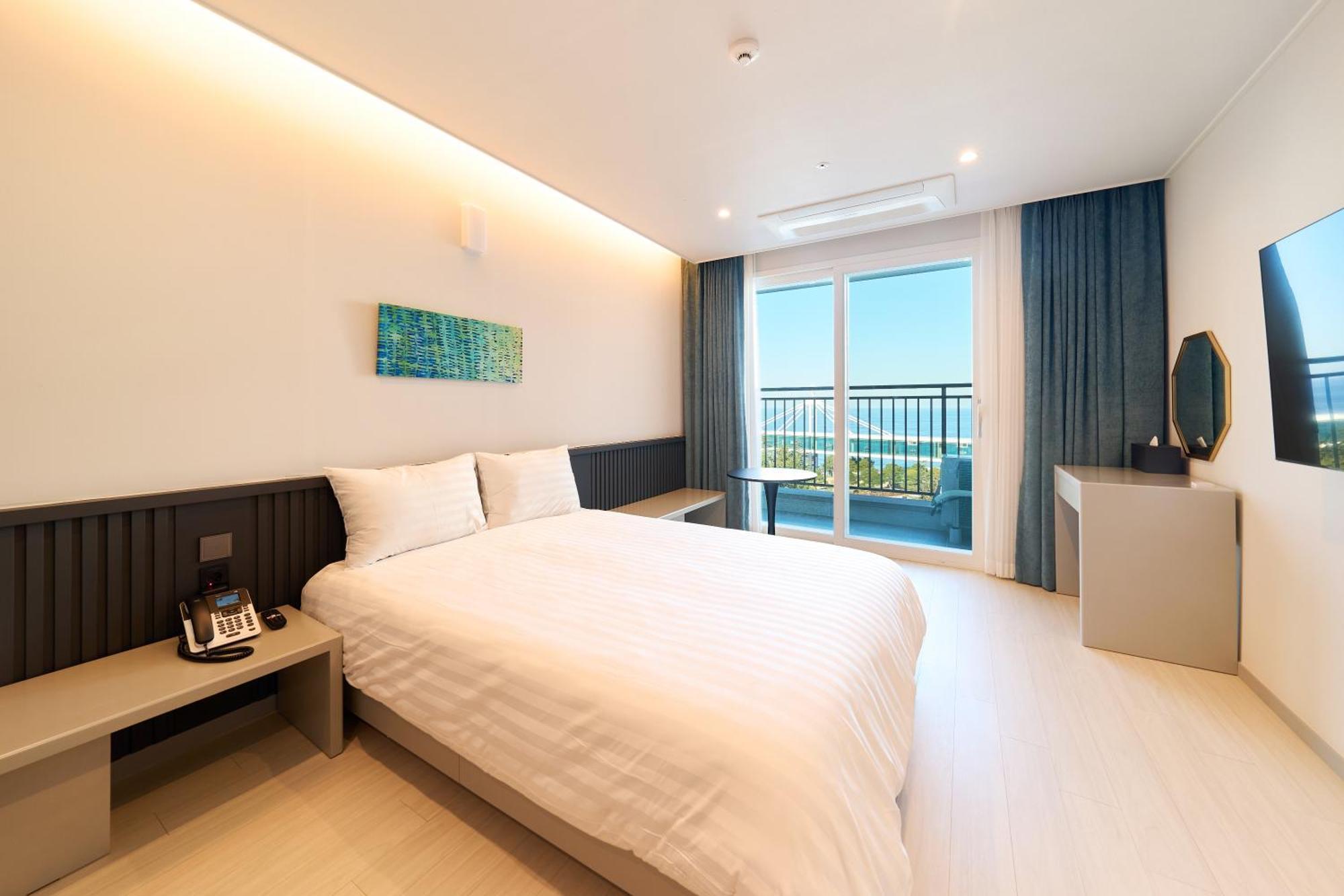 Sollavue Hotel & Resort Гангнеунг Екстериор снимка